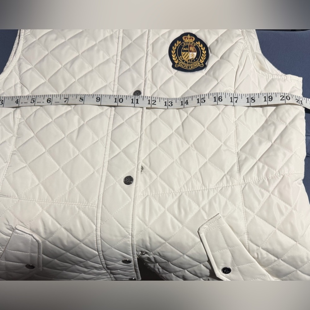 Ralph Lauren Ivory Like New Quilted vest with pockets - Picture 12 of 12